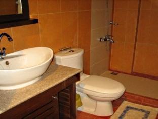 Ernest's Place Boracay,Boracay>>Balabag,2 star