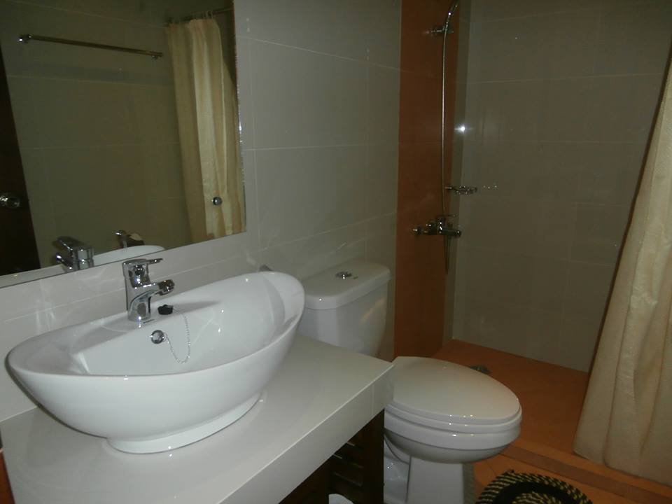 ernests place boracay