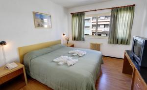 m382 hotel bariloche