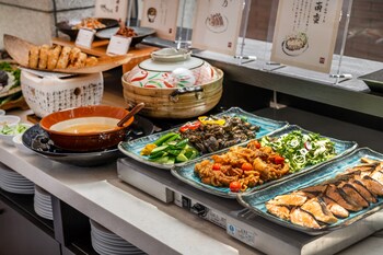 art hotel miyazaki sky tower