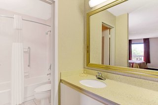 days inn by wyndham wilson