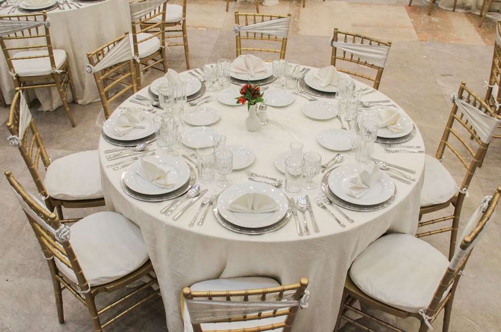 radisson hotel and convention center toluca