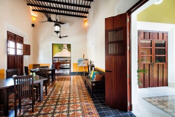 boutique by the museo