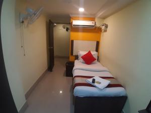 Hotel Akash Inn,Tiruvallur>>Chennai,2 star