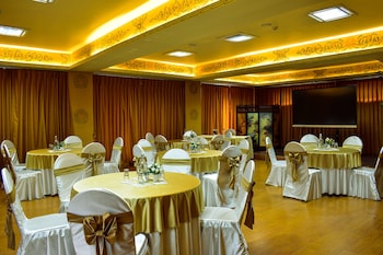 33 Soksoom Centre For Well-Being & Happinesss,Changlimithang Stadium>>Thimphu,4 star