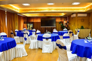 33 Soksoom Centre For Well-Being & Happinesss,Changlimithang Stadium>>Thimphu,4 star