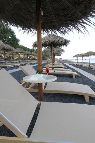 makris beach hotel