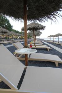 makris beach hotel