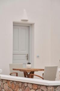 makris beach hotel