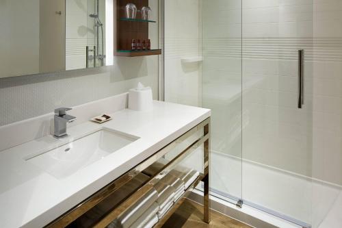 delta hotels by marriott trois rivieres conference centre