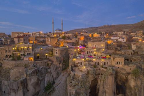 cappadocia antique gelveri cave hotel