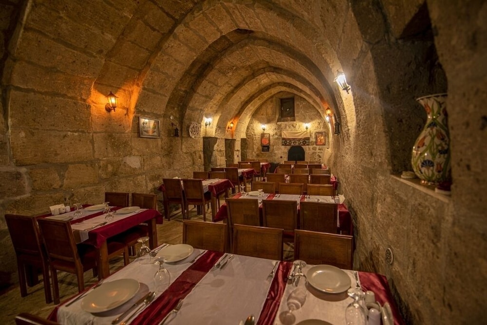 cappadocia antique gelveri cave hotel