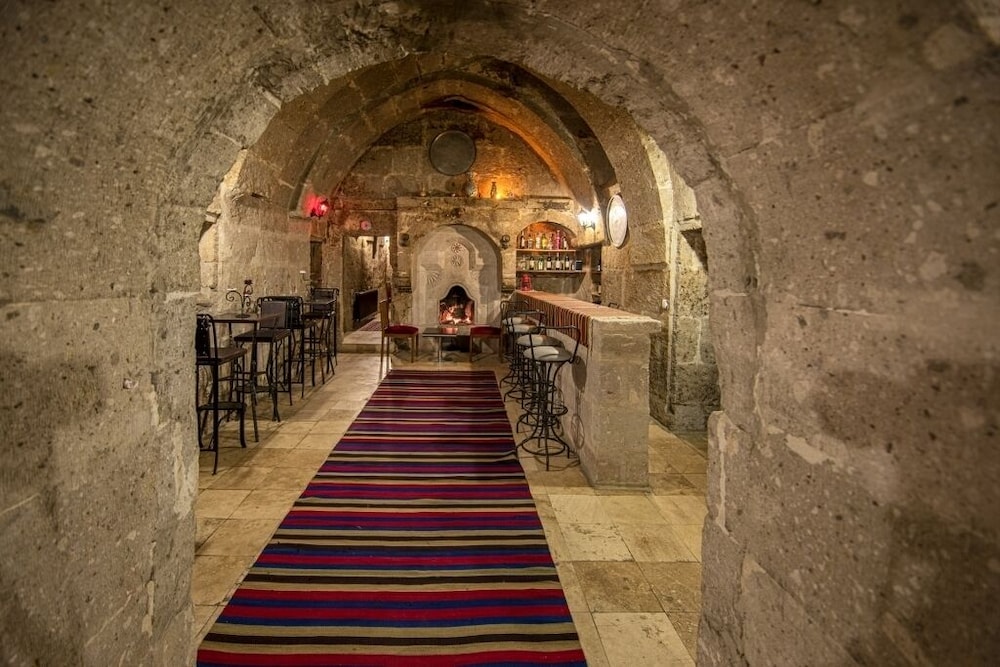 cappadocia antique gelveri cave hotel