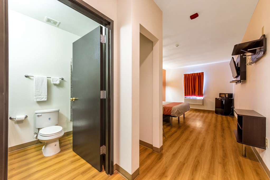 motel 6 jourdanton tx