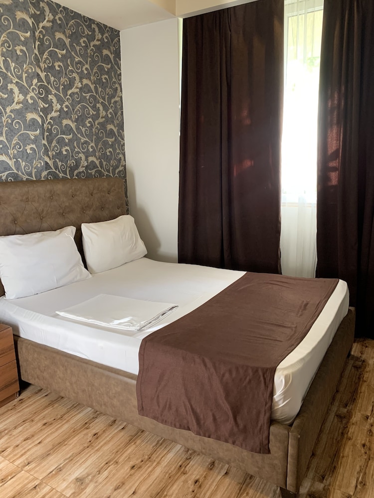 aleppo hotel in yerevan