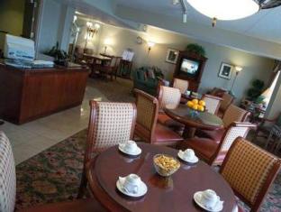 detroit metro airport marriott