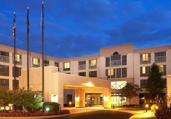 detroit metro airport marriott