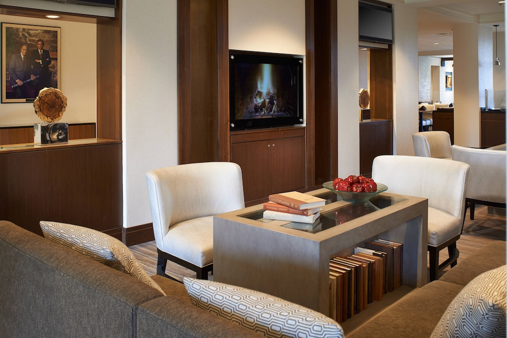 detroit metro airport marriott