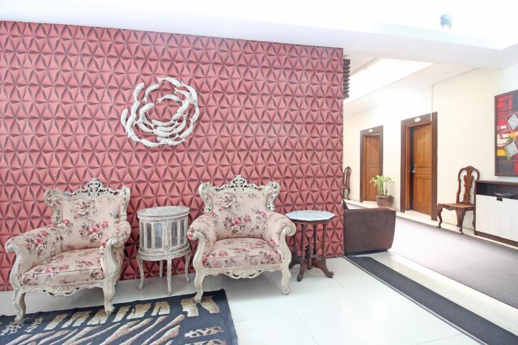 sarila hotel solo