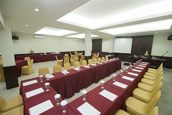 sarila hotel solo