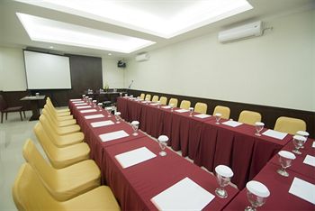 sarila hotel solo
