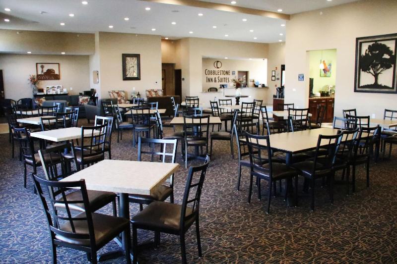 Cobblestone Inn & Suites - Fort Madison,Des Moines County>>Burlington,3 star