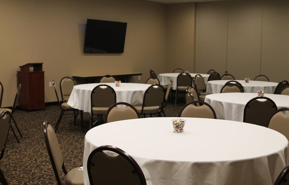 cobblestone inn and suites fort madison