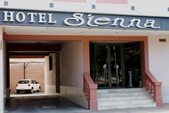 hotel sienna