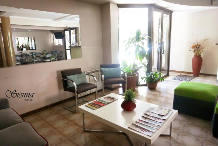 hotel sienna