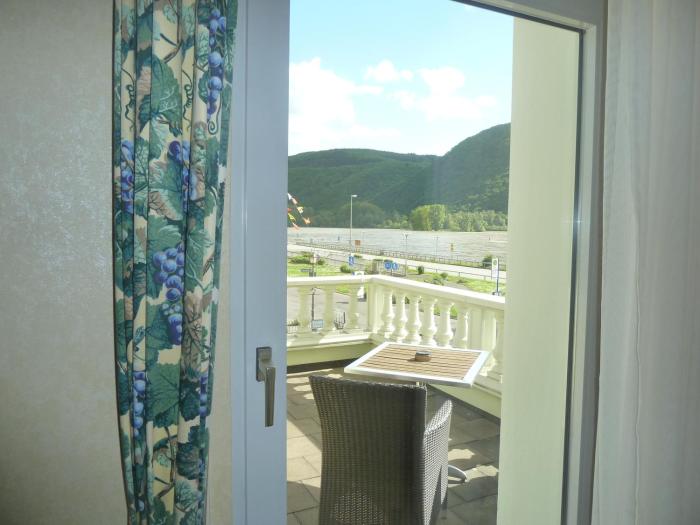 weingut und hotel schon