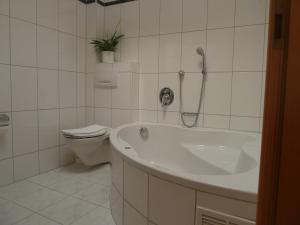 weingut und hotel schon