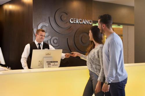 hotel cercano