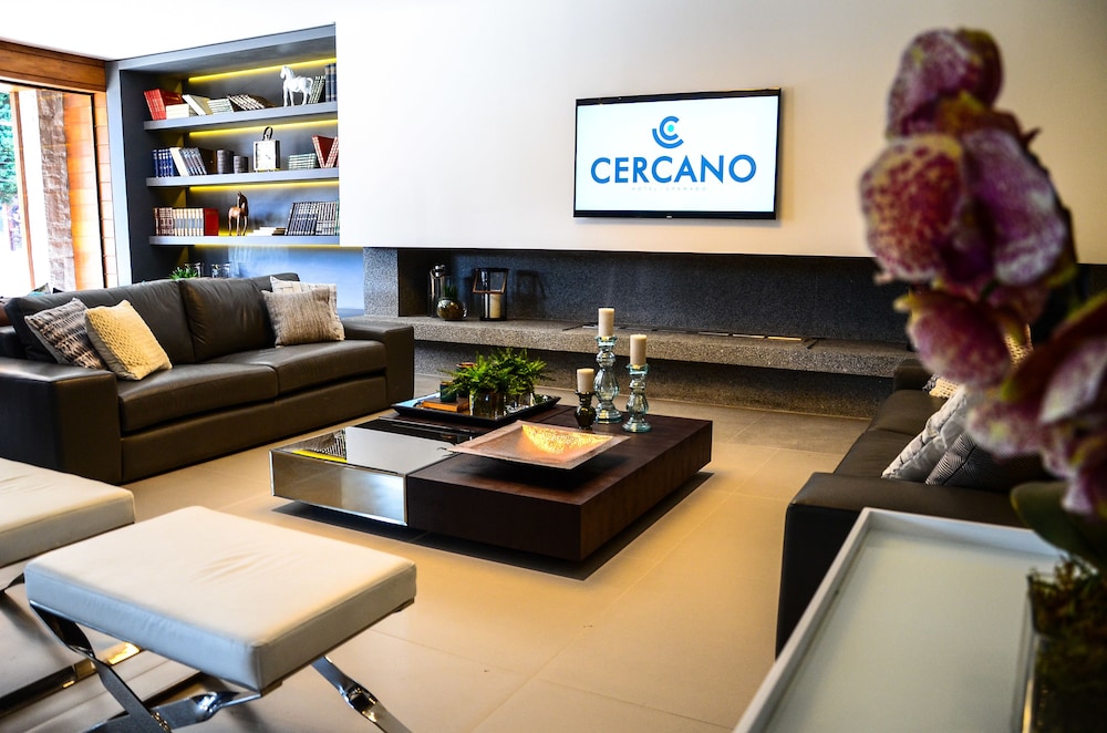 hotel cercano