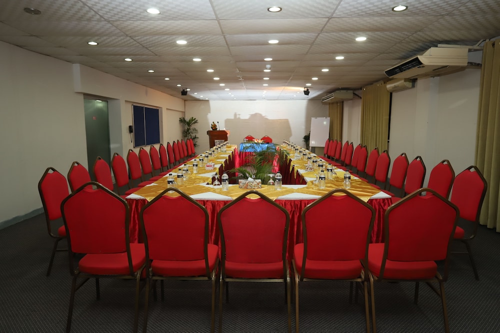 hotel dhaka golden inn