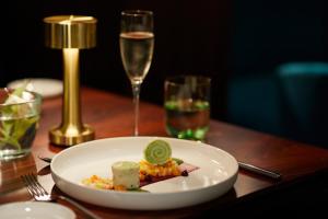 infinity hotel and conference resort munich