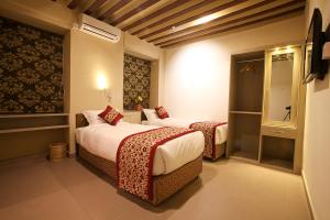 hotel heranya