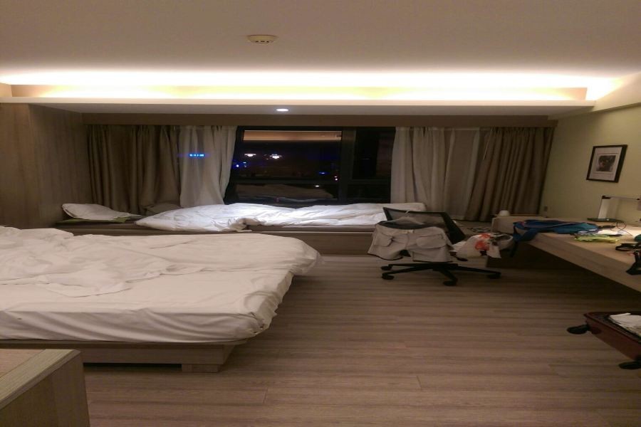 atour s hotel south gate xian