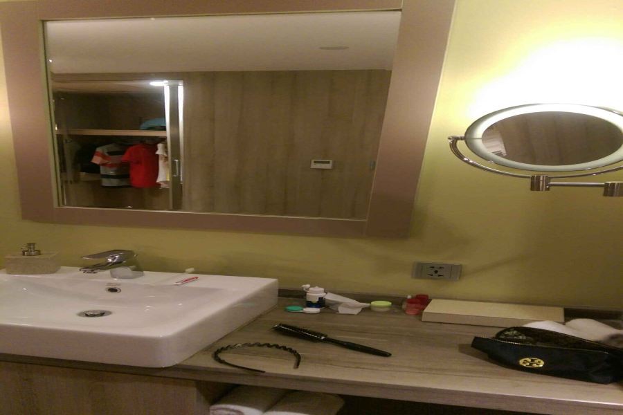 atour s hotel south gate xian