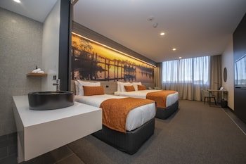 bridgeport hotel