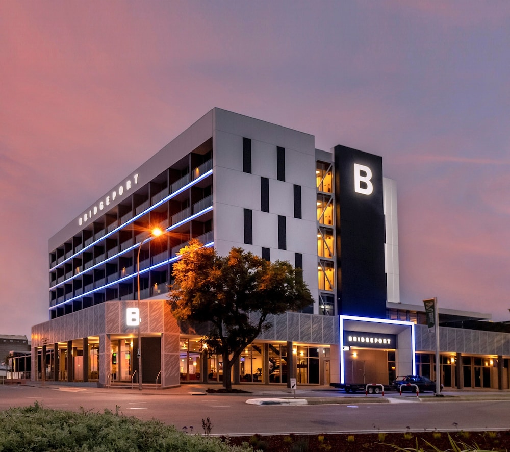 bridgeport hotel