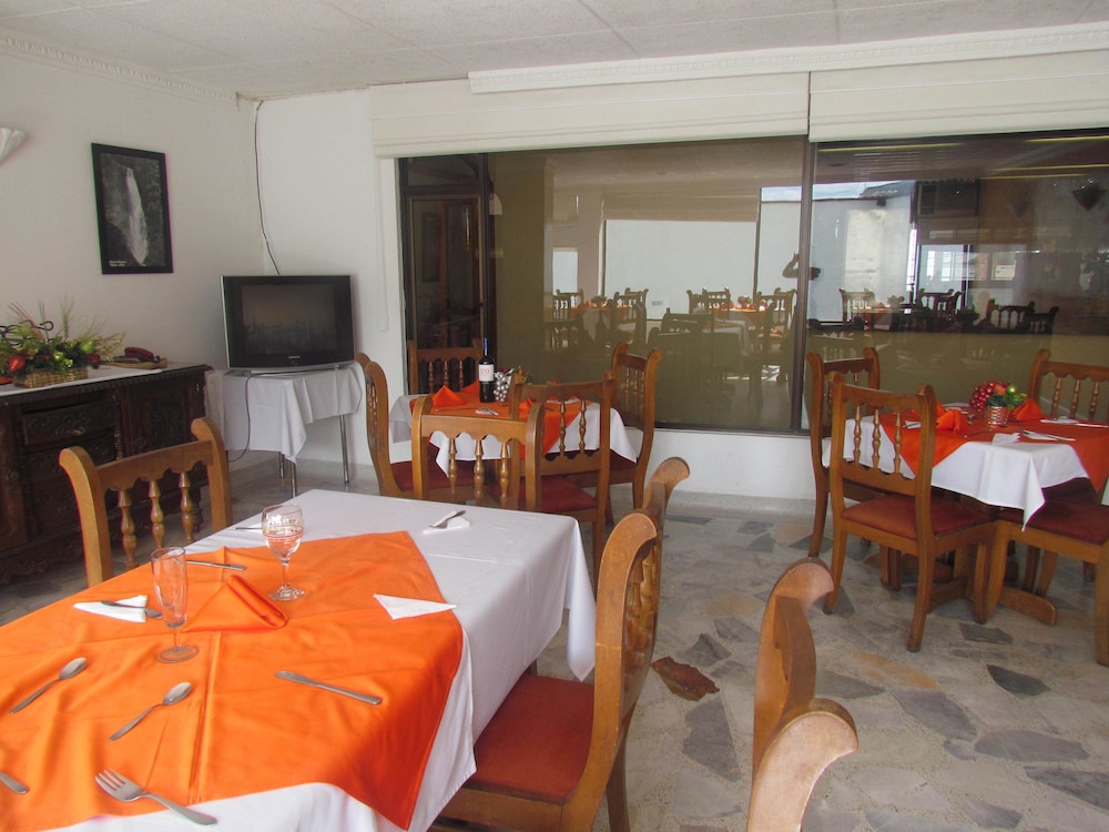 hotel dinastia real neiva