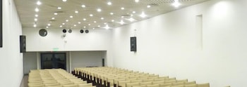hotel adrazi