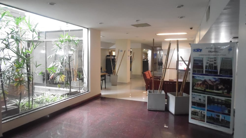hotel adrazi