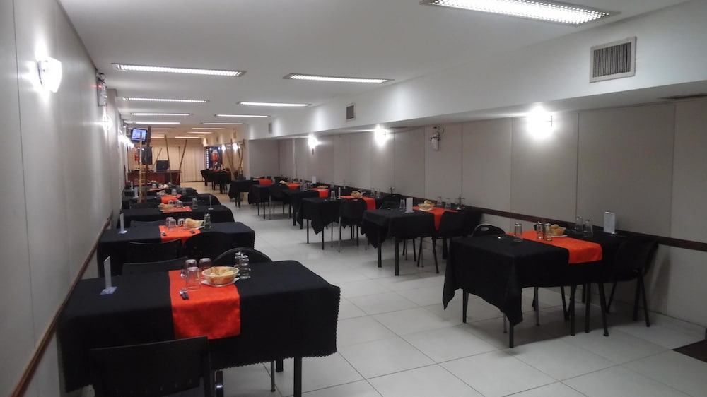 hotel adrazi