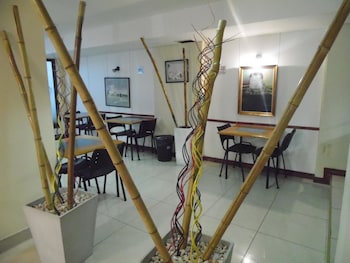 hotel adrazi