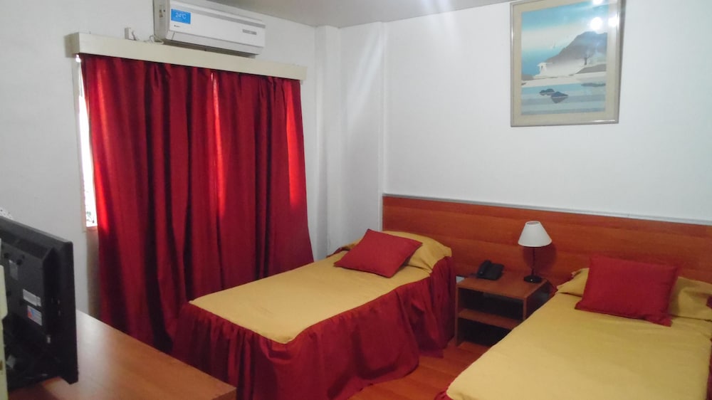 hotel adrazi