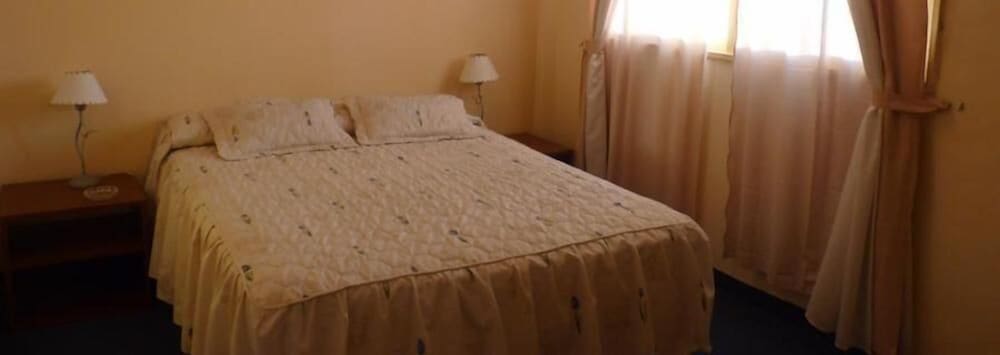 hotel adrazi