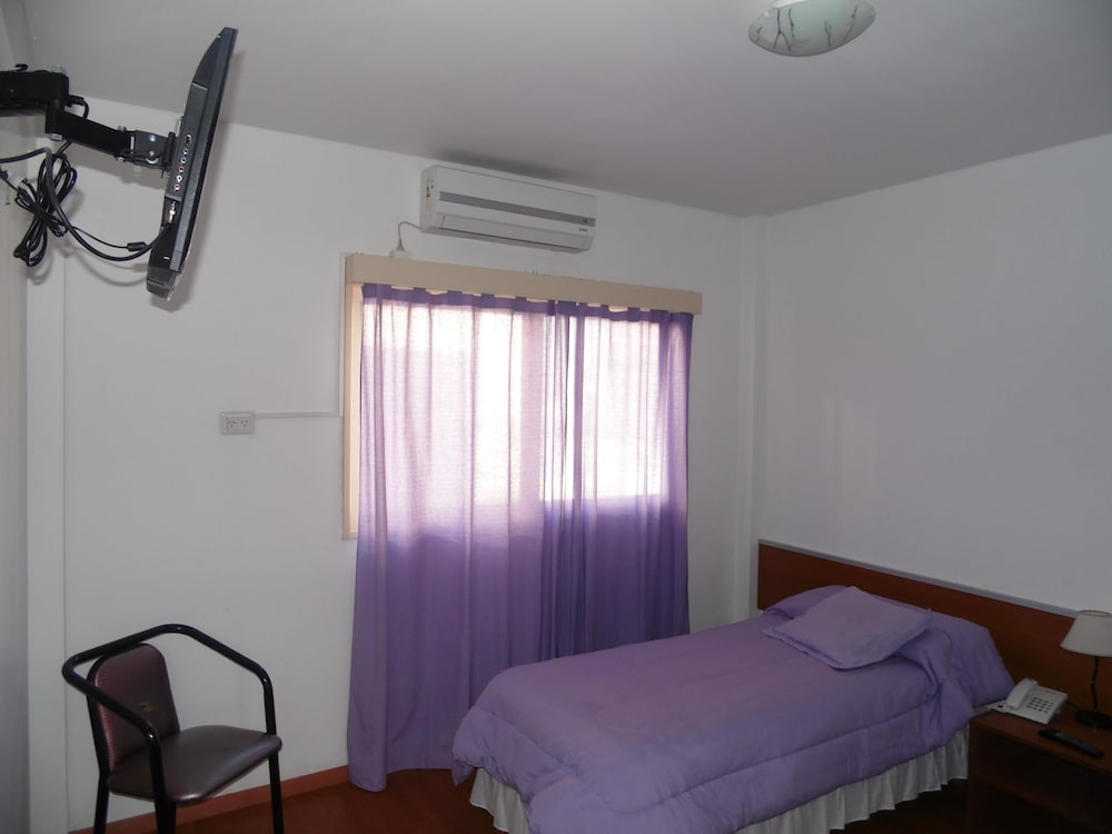 hotel adrazi