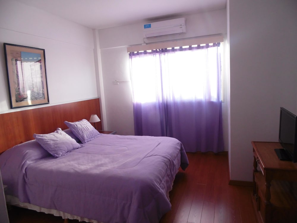 hotel adrazi