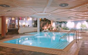 Villa Huxori,Hannover>>Dusseldorf,3 star